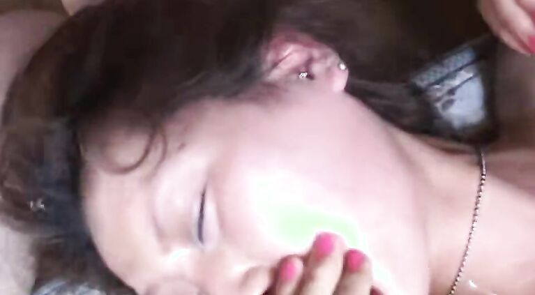Oral sex gets mangled by force in the homemade xxx movie.