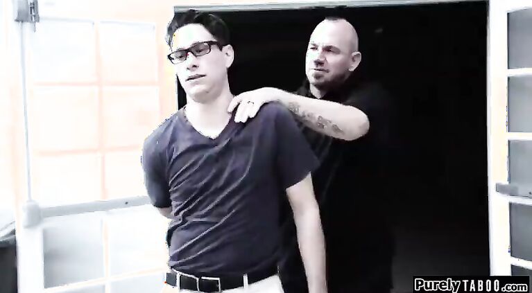 Shocked teen to be fucked by fake driving instructor