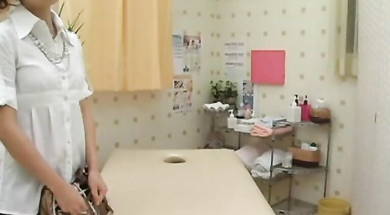 The rough drunk stranger giving a blowjob to the amateur in a real extreme xxx rape movie.
