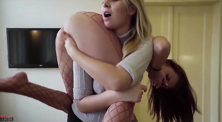 Squirting Lesbian Makes Everything Wet