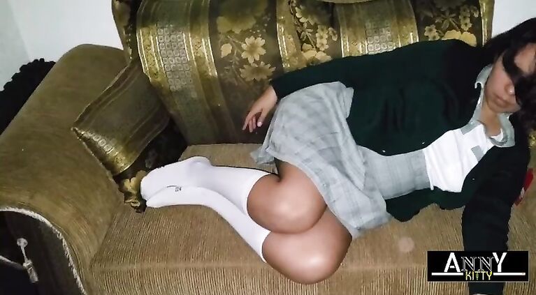 30 minutos follando a rica colegiala b. y d.