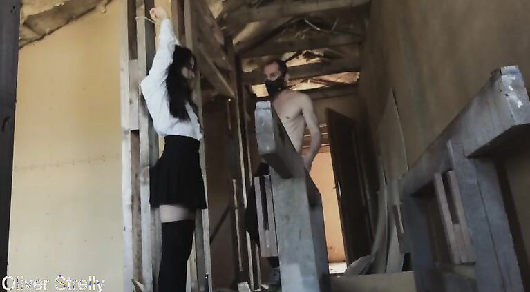 k. Schoolgirl Qets Fucked During Quarantine.