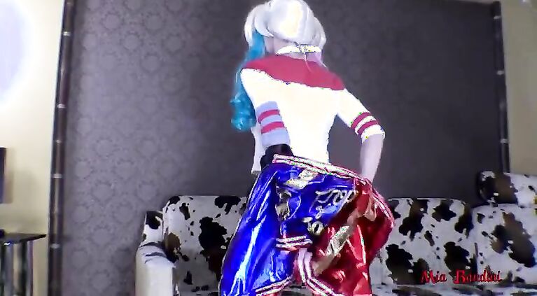 SUICIDE SQUAD - HARLEY QUINN THROATED AND ASS TO MOUTH FUCKED FOR PUDDIN. Mia