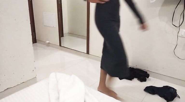 Brother of a 18-year-old sister after 4. of Daily Fuck made a full woman before marriage.