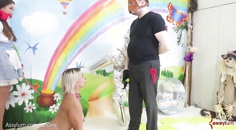 Sweet Whorothy and her dog HoHo in nasty ass eating, rimjob, face fucking action (Kendra Heart, Maria Jade)